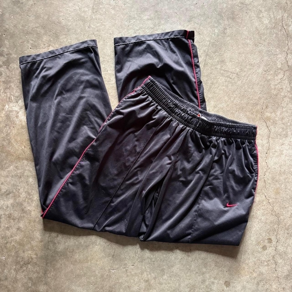 Vintage Y2K Nike black track pants with red accents  Size women's large